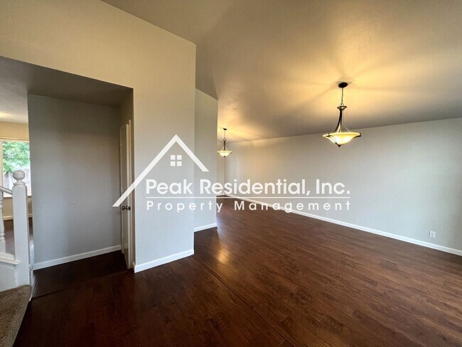 Foto del edificio - 4 br, 3 bath House - 18 Vidmar Ct
