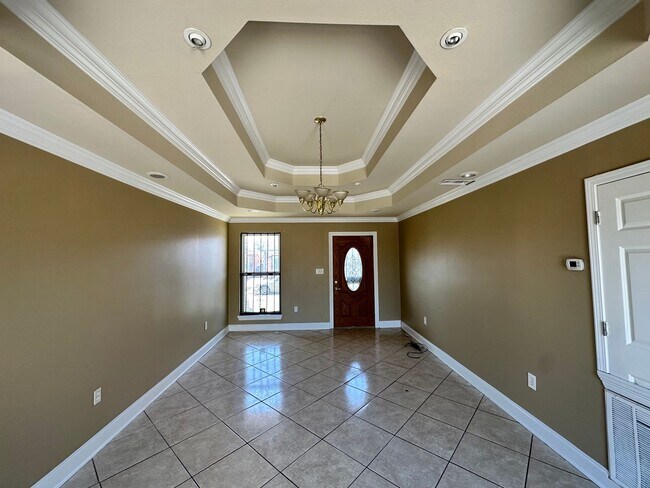 Foto del edificio - Lovely 4 Bedroom Home
