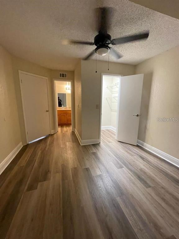 Foto del edificio - 420 Forestway Cir