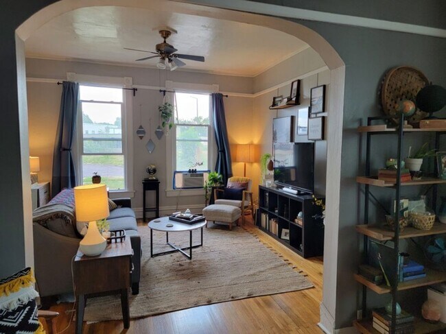 Foto del edificio - 253 Richmond St