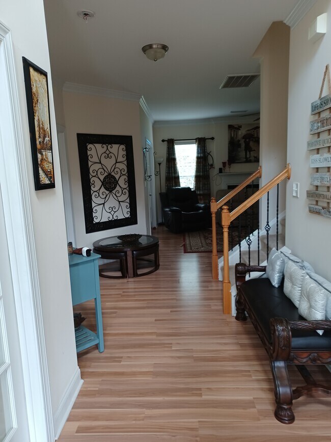 Foto del edificio - 6516 Fieldstone Manor Dr
