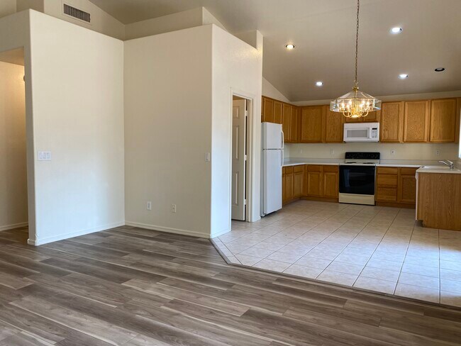Foto del edificio - 763 W Canary Way