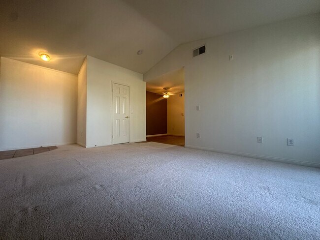 Foto del edificio - 1 Bedroom Condo in Henderson!