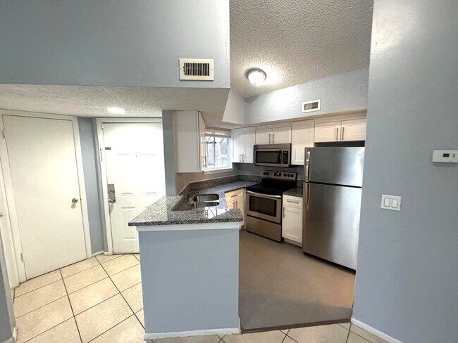 Photo - 1924 Lake Atriums Cir Townhome