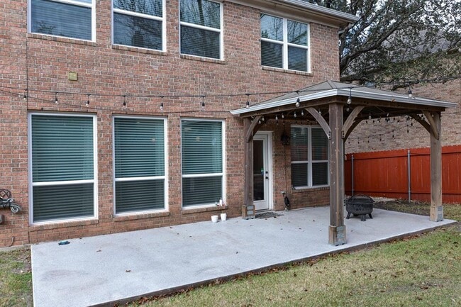 Building Photo - 8517 Sweet Cherry Dr