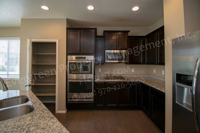 Building Photo - Absolutely Gorgeous 4-Bed Single Family Home in Copper Ridge!
