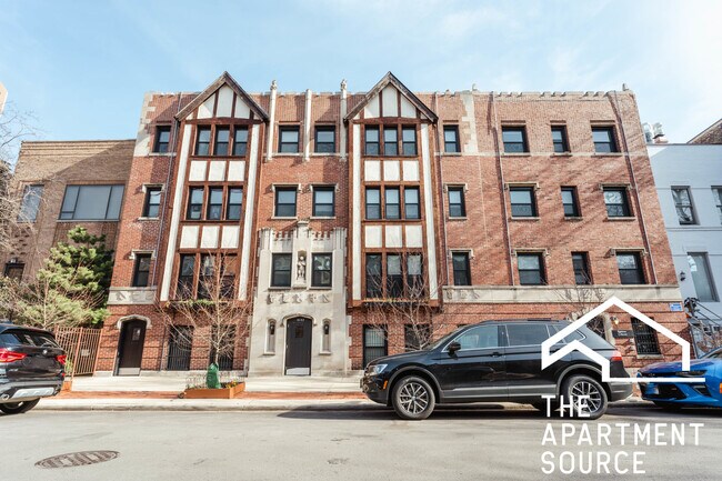 Building Photo - 1809 N Lincoln Park W