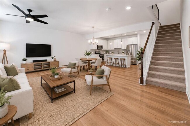 Foto del edificio - 1643 Winpost Ln NW