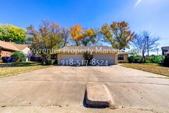 Building Photo - 8041-8041 S 79th E Ave