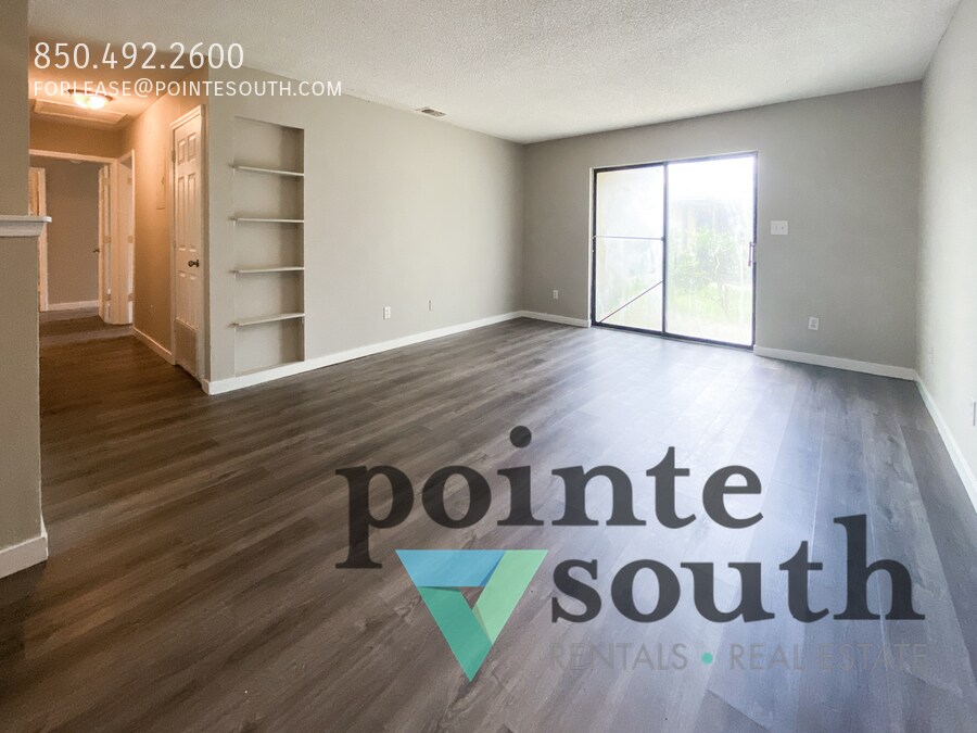 Foto principal - 410 N Crow Rd