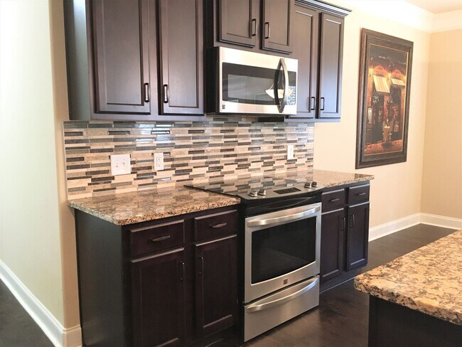 Foto del edificio - 405 Red Hawk Pointe