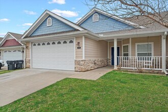Building Photo - 3743 Vista Cove Dr