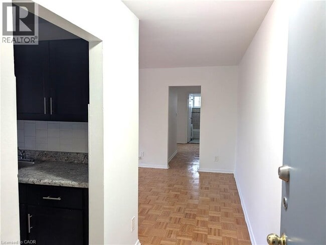 Building Photo - 2049 Prospect St