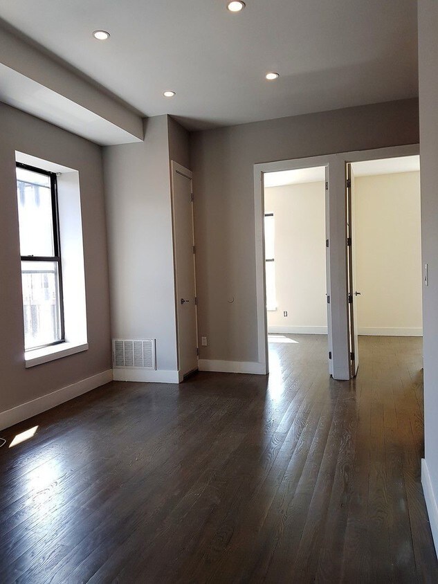 Foto principal - 65 S 8th St