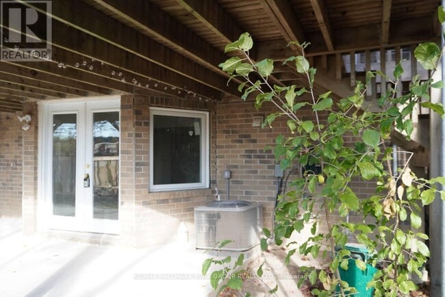 Building Photo - 259 Glenway Cir