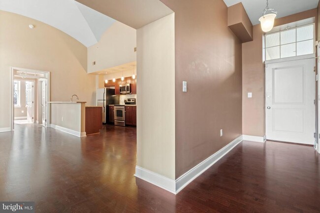 Building Photo - 1 Academy Cir