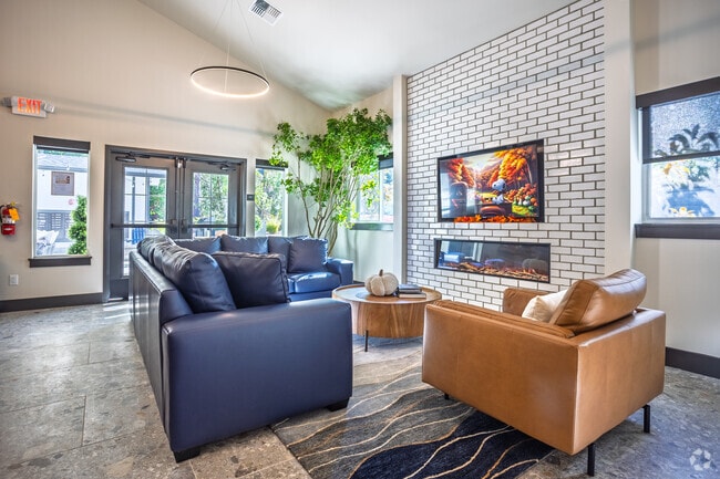 Interior Photo - Summit Vista