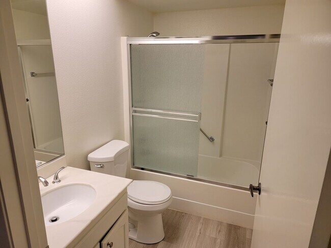 Foto del edificio - 55+ senior Community 3 br 2 bath 2 Car Garage