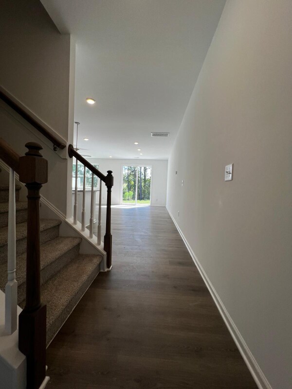 Foto del edificio - 176 Kobus Ct