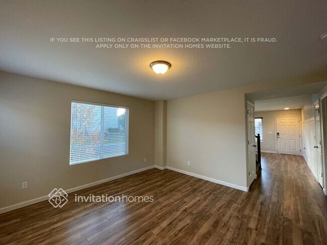 Building Photo - 765 Diamond Rim Dr