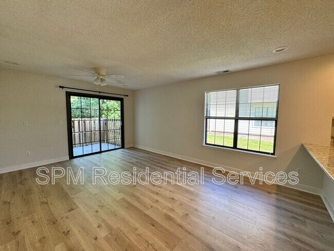 Foto del edificio - 1703 S 41st St