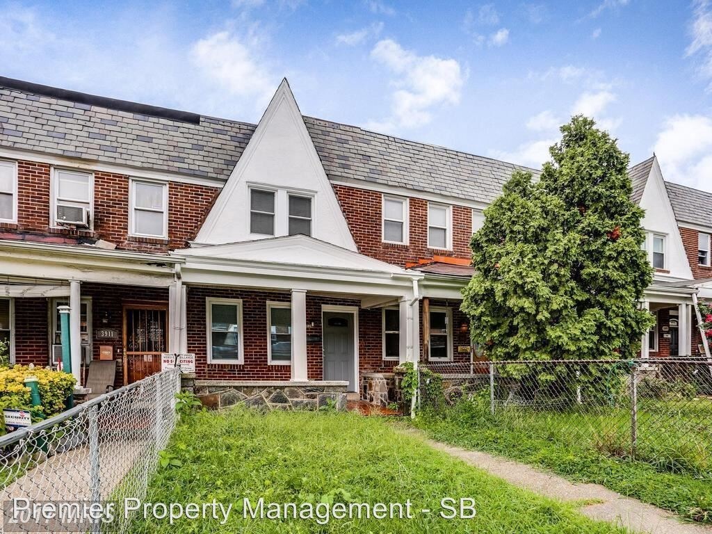 Primary Photo - 3913 Cranston Ave