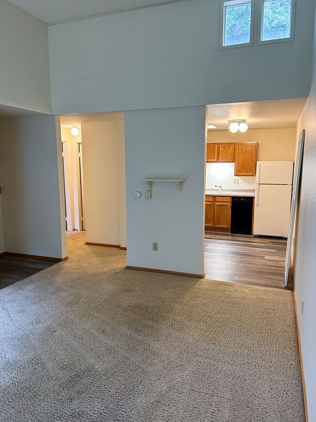 Building Photo - Renton Highlands 1 Bed 1 Bath Condo for Lease!