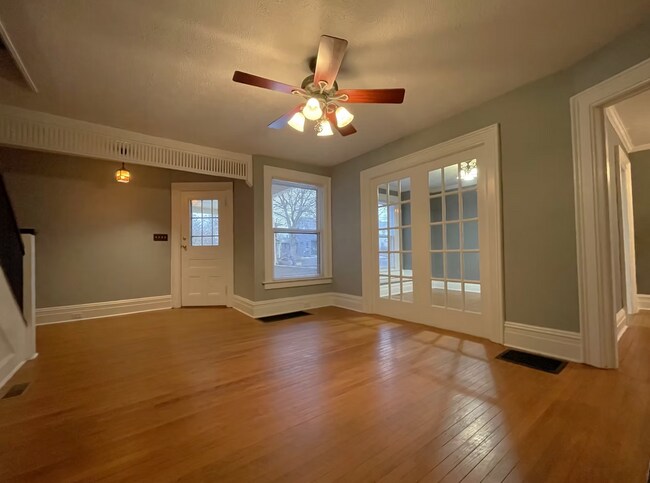 Foto del edificio - 615 W Gray St