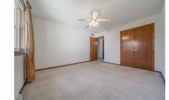 Building Photo - 5769 Skippers Ln