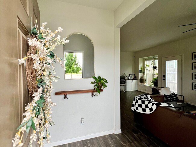 Foto del edificio - 2 Bedroom Single Family Home in San Marcos