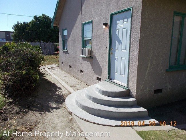 Building Photo - 27 A St
