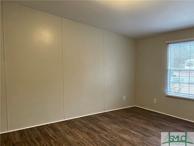 Building Photo - 309 Formosa Dr