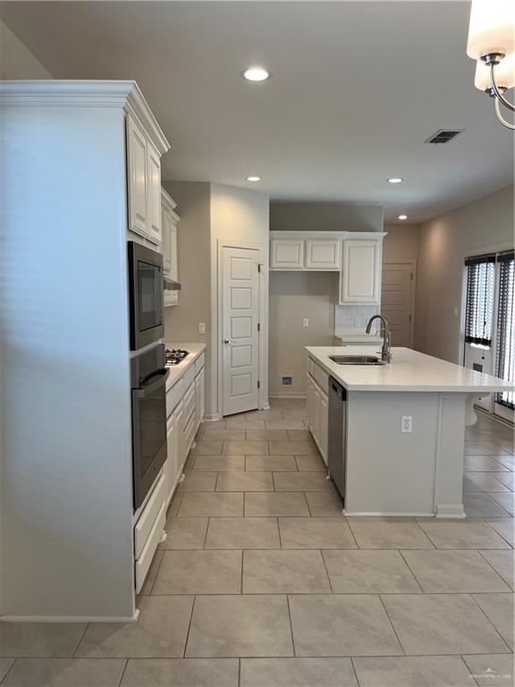 Building Photo - 20 Oriole Dr