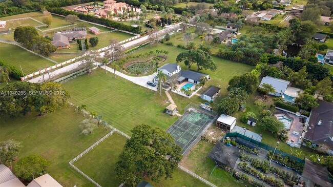 Foto del edificio - 7601 NW 82nd Terrace