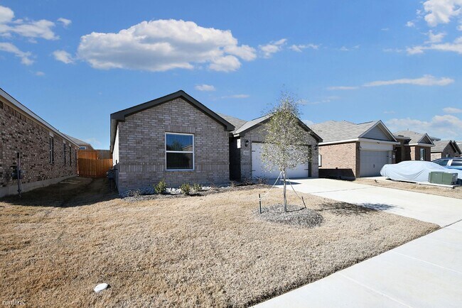 Building Photo - 3 br, 2 bath House - 512 Albert Anthony St