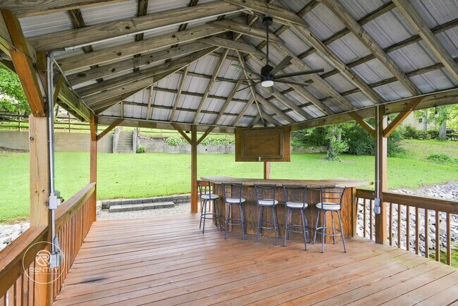 Foto del edificio - 7088 Wateredge Dr
