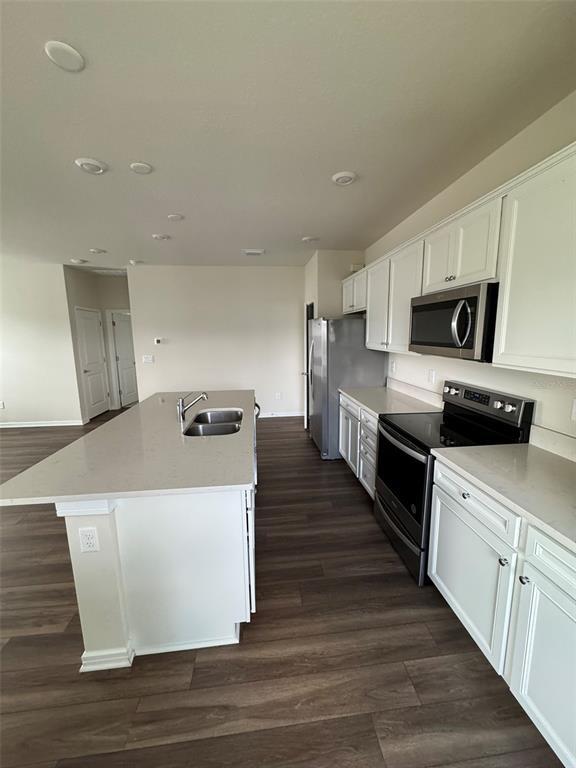 Building Photo - 6350 Rover Wy