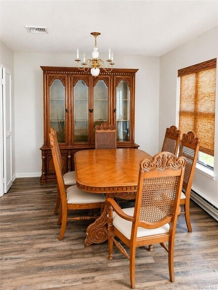 Foto del edificio - 506 Alden Ct N