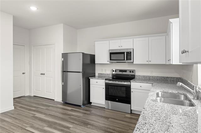 Foto del edificio - 5919 Sahara Dr