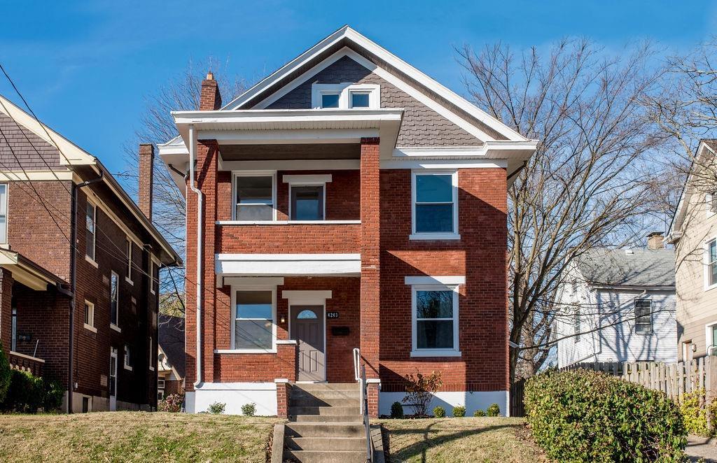 Front - 4243 Zetta Ave