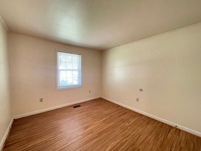 Foto del edificio - Location, Community, Quality Living. It Starts Here!