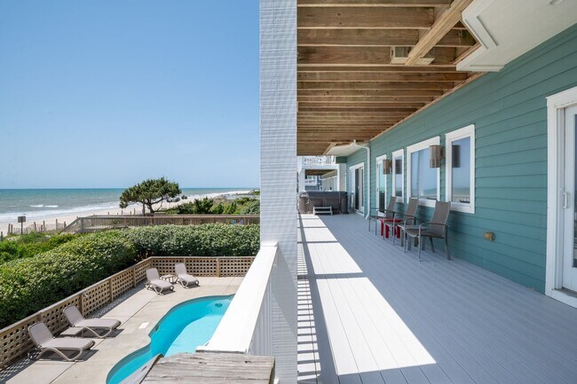 Foto del edificio - RENT MONTHLY THIS AMAZING HOME THIS OFF-SE...