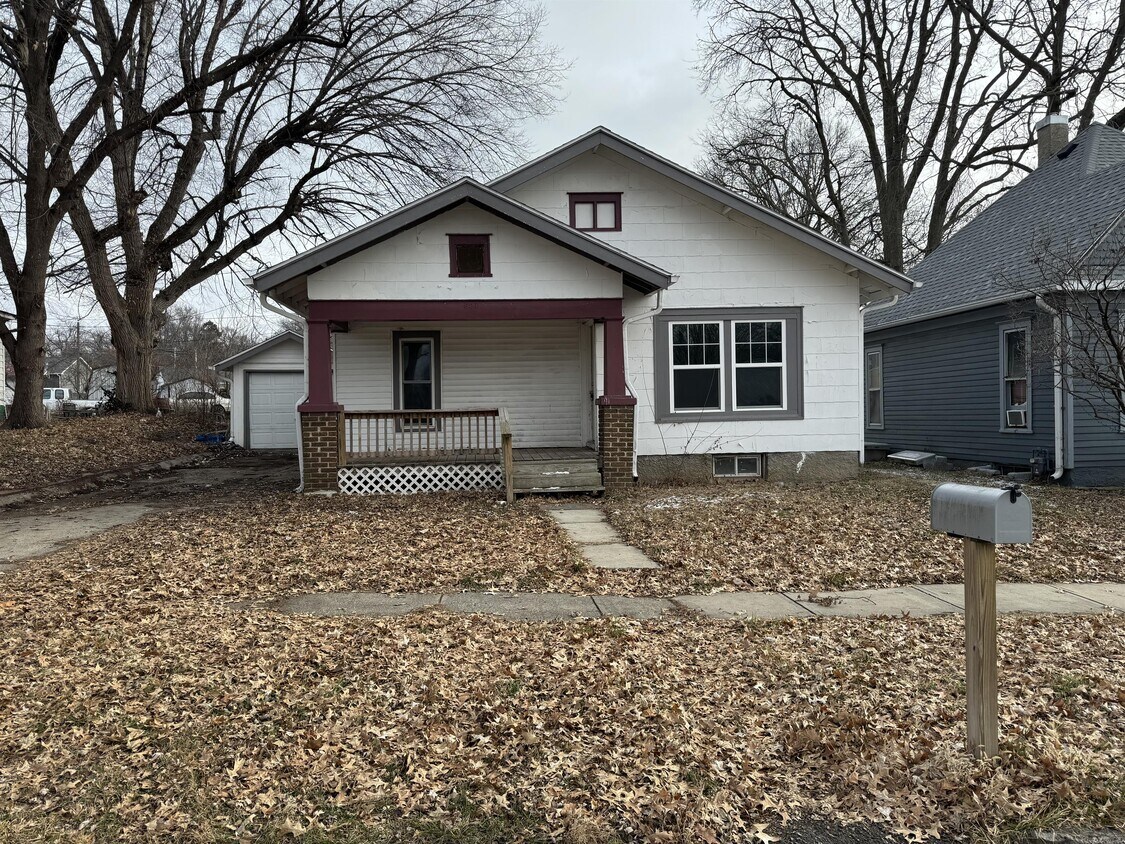 509 Tassa St, Shenandoah, IA 51601 House Rental in Shenandoah, IA