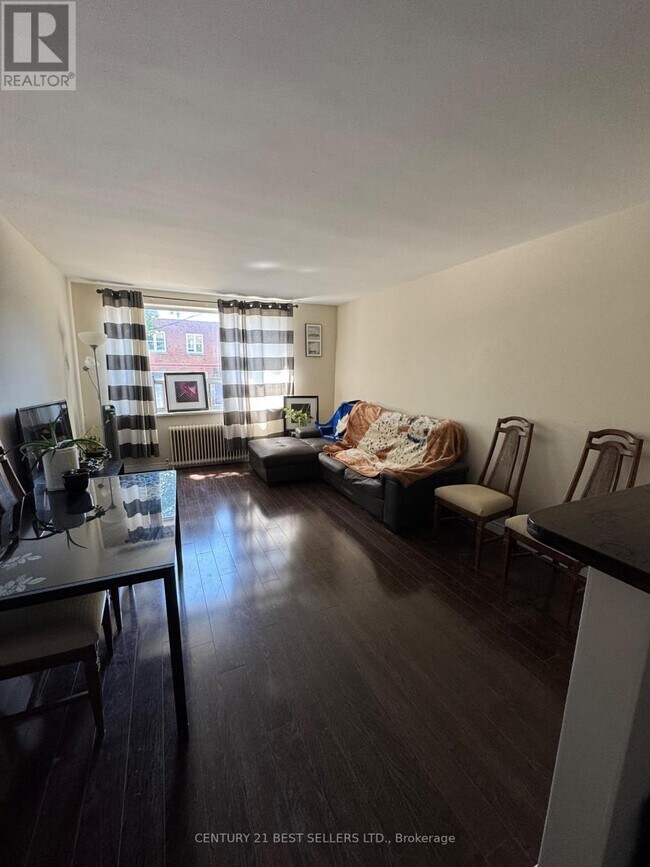 Photo du bâtiment - 10-105 TWENTY FIFTH STREET