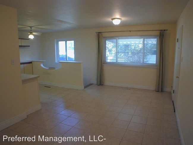 Building Photo - 4 br, 2.5 bath House - 5148 Sycamore Rd