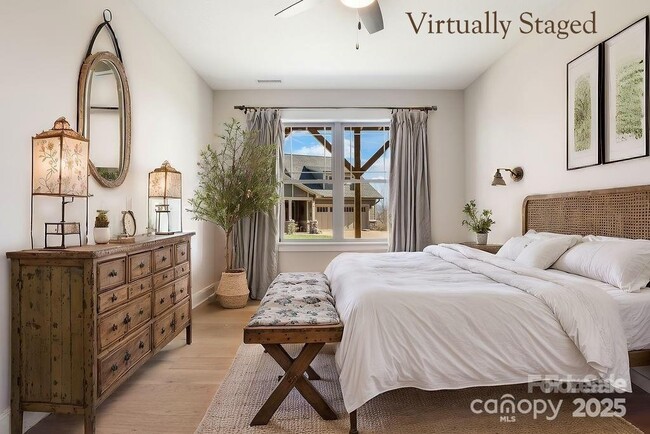 Foto del edificio - 175 Waightstill Dr