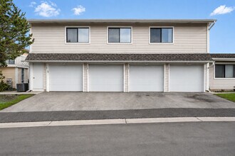 Building Photo - 707 Sunfish Point