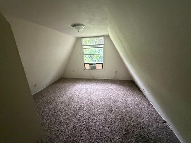 Building Photo - 8317 Redonda St