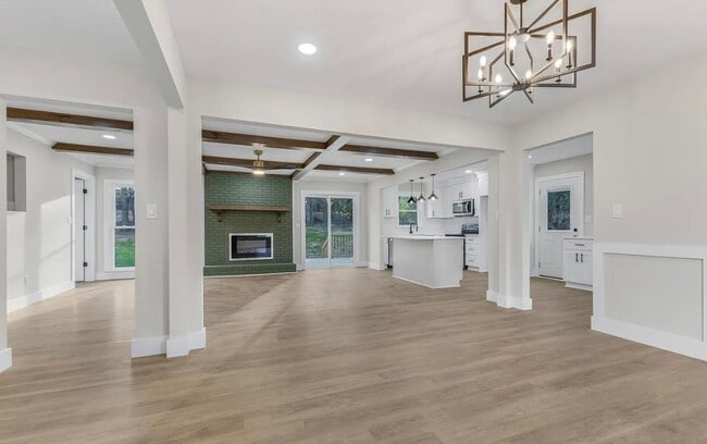 Photo - Move in Ready Stunning 4/3 Close To Everything In Greenville! House