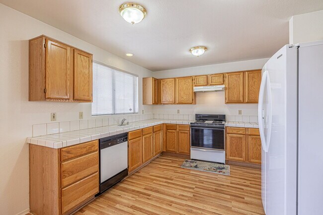 Foto del edificio - 44250 62nd St W